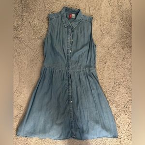 Women’s Divided Brand Jean Dress, Size 8